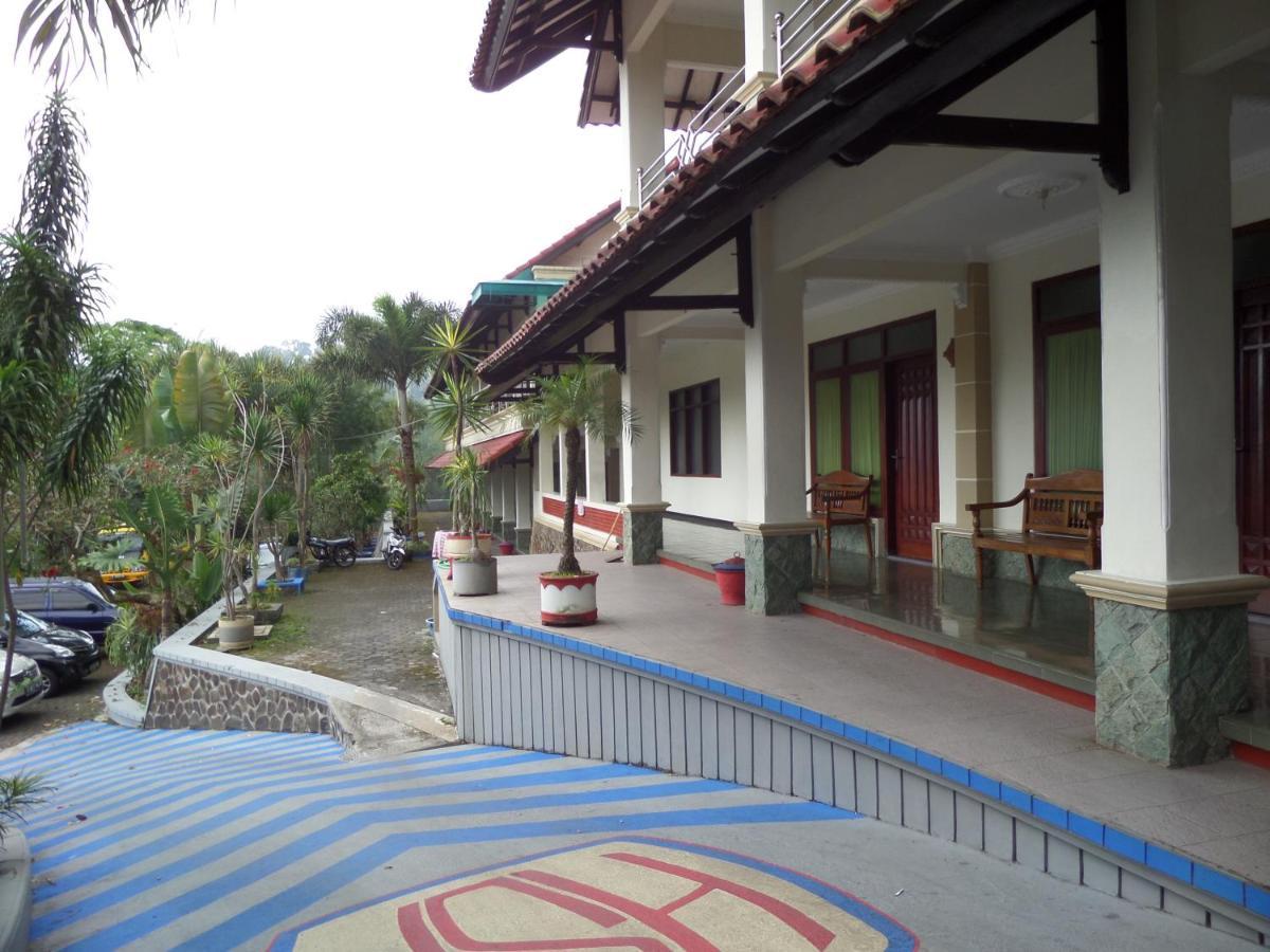 Sukapura Permai Hotel Lambangkuning エクステリア 写真